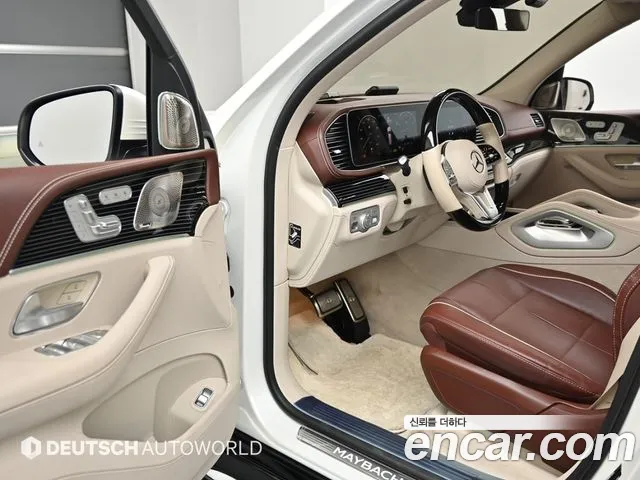 Mercedes-Benz GLS-Class — Фото автомобиля 11