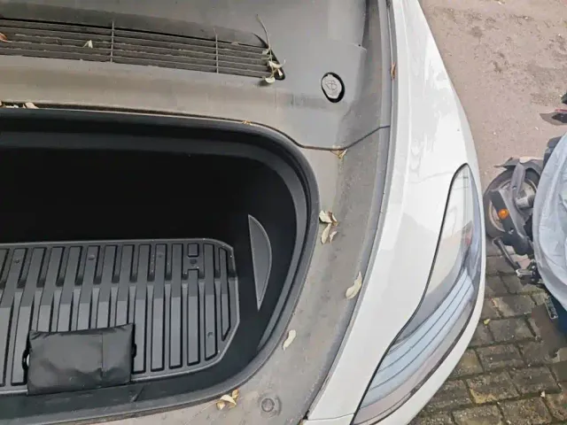 Tesla Model Y — Фото автомобиля 22