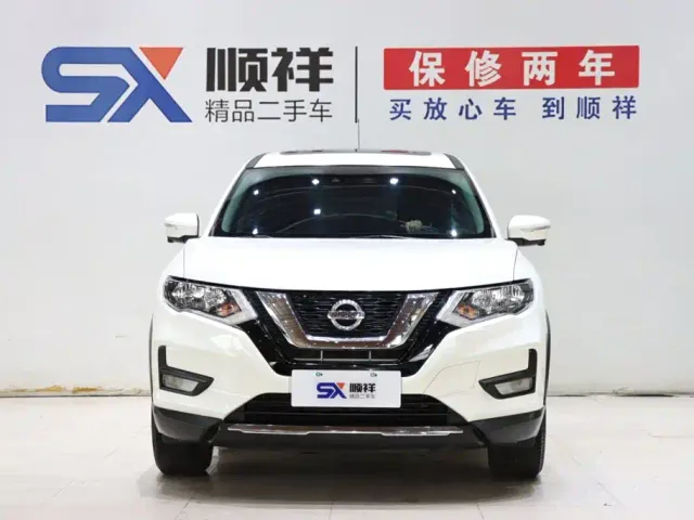 Nissan X-Trail — Фото автомобиля 2
