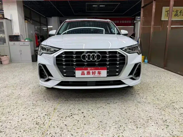 Audi Q3 — Фото автомобиля 2
