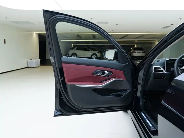 BMW 3 Series — Фото автомобиля 19