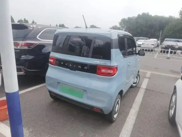 Wuling Hongguang Mini EV — Фото автомобиля 6