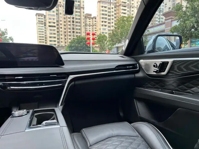 Cadillac CT6 — Фото автомобиля 17