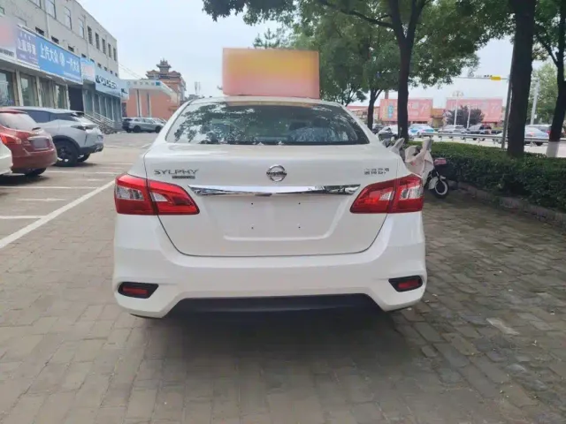 Nissan Sylphy — Фото автомобиля 7