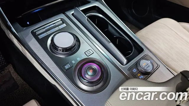 Genesis GV80 — Фото автомобиля 12