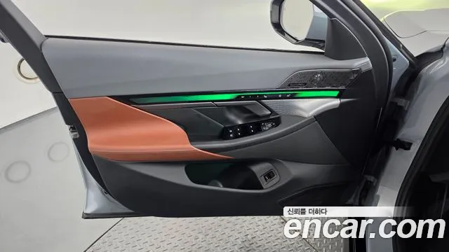 BMW 5 Series — Фото автомобиля 13