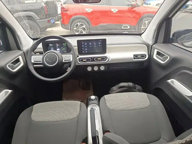 Wuling Hongguang Mini EV — Фото автомобиля 9