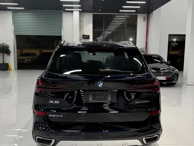 BMW X5 — Фото автомобиля 4