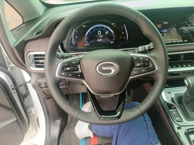 GAC Trumpchi M6 — Фото автомобиля 10