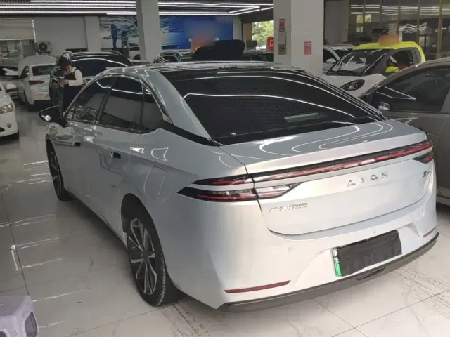 Aion AION S Plus 2022 80 Tech Edition — Фото автомобиля 4