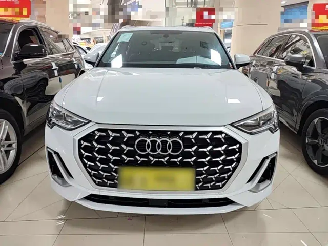 Audi Q3 — Фото автомобиля 2