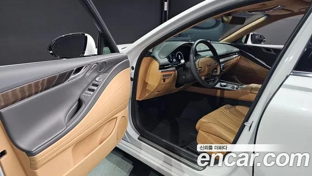 Genesis G80 Бензин 2.5 турбо AWD — Фото автомобиля 10