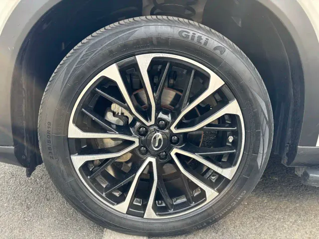 GAC Trumpchi GS4 PLUS — Фото автомобиля 15
