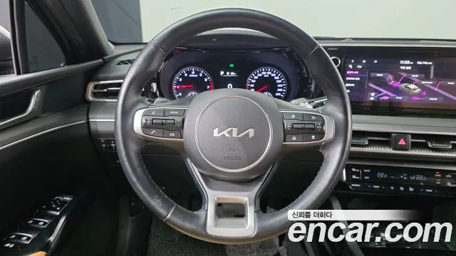 Kia K5 — Фото автомобиля 14