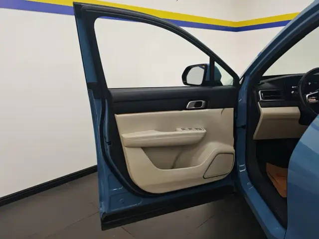 Li Auto ONE — Фото автомобиля 7
