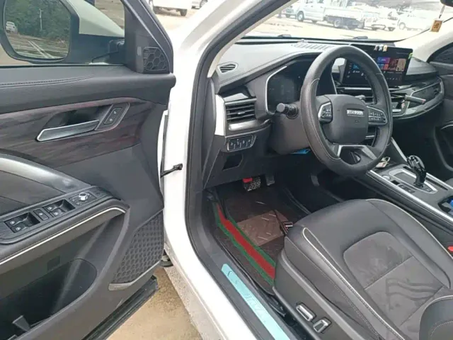 Haval H6 — Фото автомобиля 15