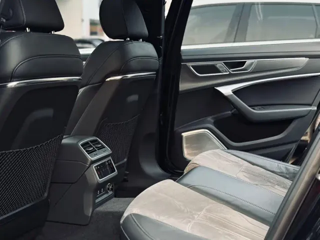 Audi A6L — Фото автомобиля 15