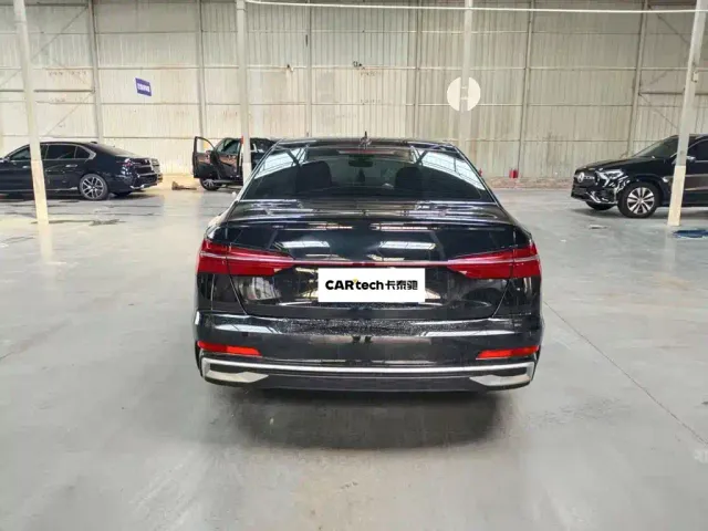 Audi A6L — Фото автомобиля 11