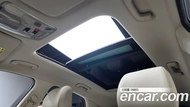 Genesis GV70 — Фото автомобиля 21