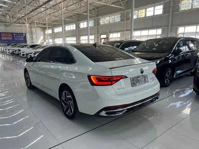 Volkswagen Sagitar — Фото автомобиля 7