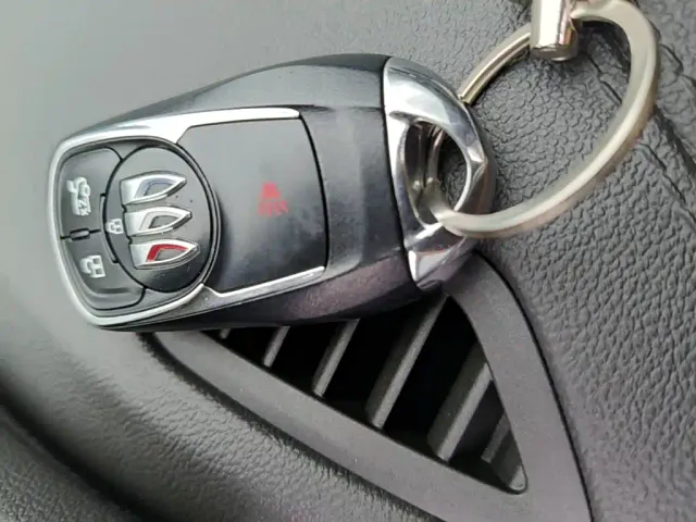 Buick Regal — Фото автомобиля 8