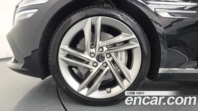 Genesis G80 RG3 — Фото автомобиля 5