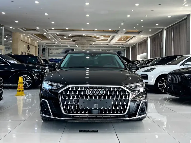 Audi A8 — Фото автомобиля 3