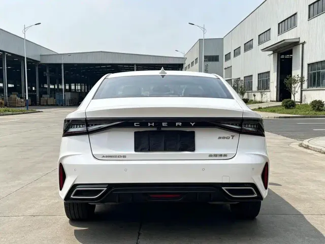 Chery Arrizo 8 — Фото автомобиля 5