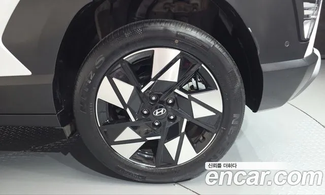 Hyundai Kona — Фото автомобиля 6
