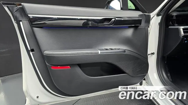 Hyundai Grandeur GN7 — Фото автомобиля 13