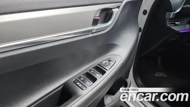 Hyundai Grandeur Grandeur (New) Hybrid — Фото автомобиля 24