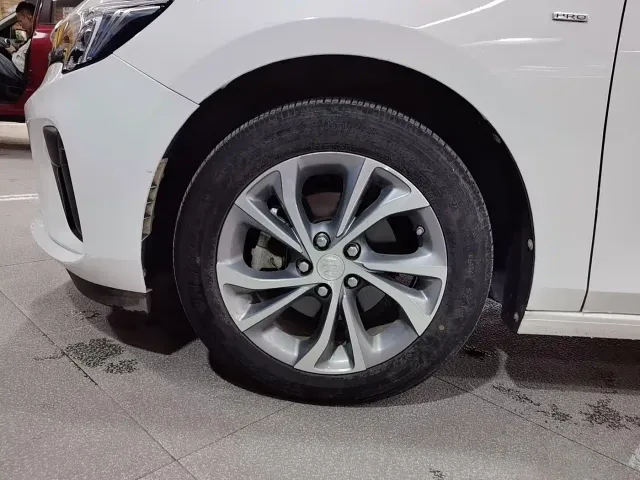 Buick Verano — Фото автомобиля 14