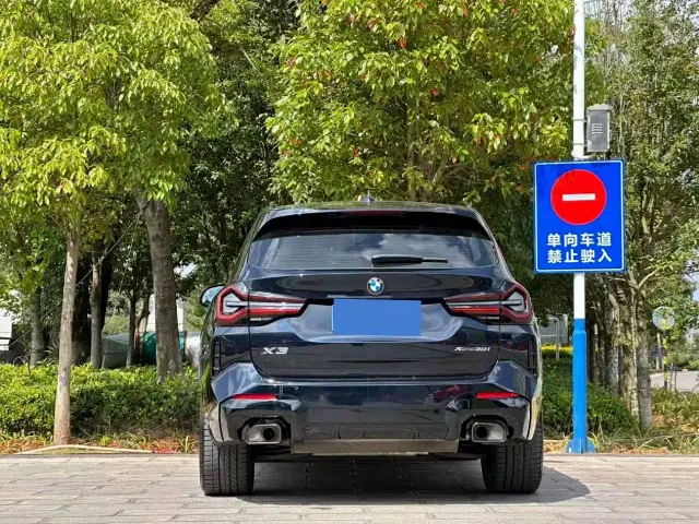 BMW X3 — Фото автомобиля 8