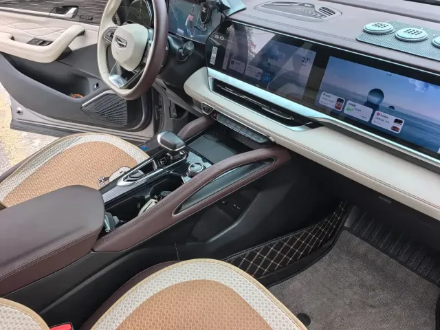 Geely Xingyue L — Фото автомобиля 16