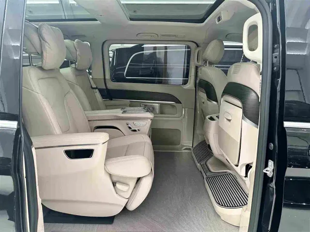 Mercedes-Benz V-Class — Фото автомобиля 11