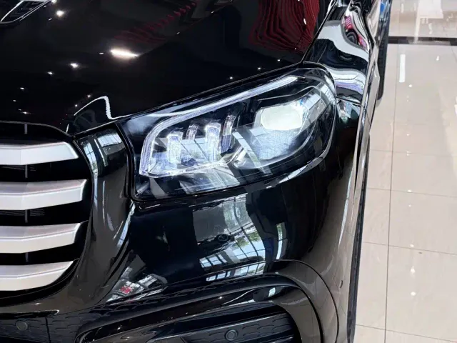 Mercedes-Benz GLS-Class — Фото автомобиля 8