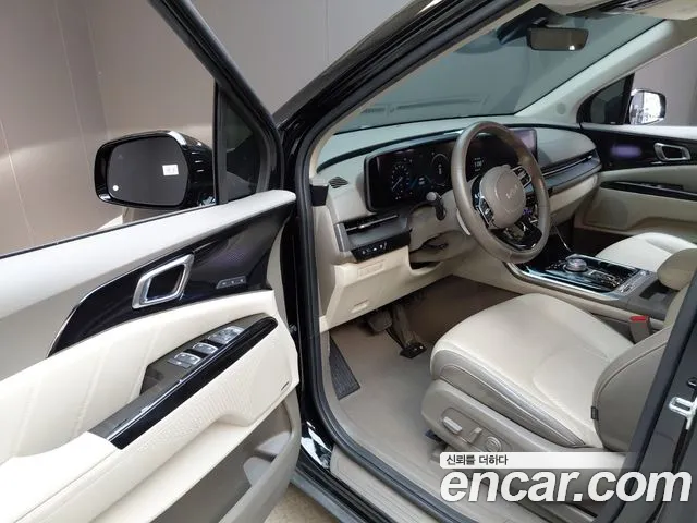 Kia Carnival Generation 4 — Фото автомобиля 15