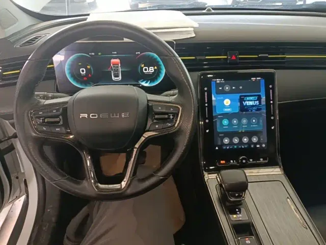 Roewe RX5 — Фото автомобиля 9