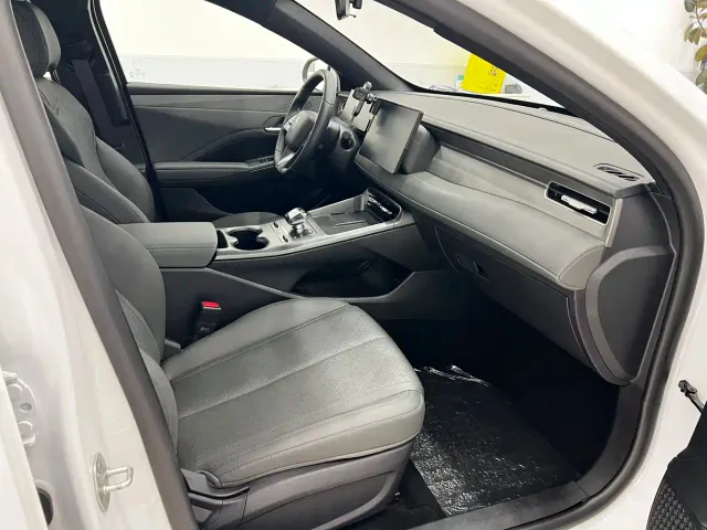 BYD Qin PLUS — Фото автомобиля 6