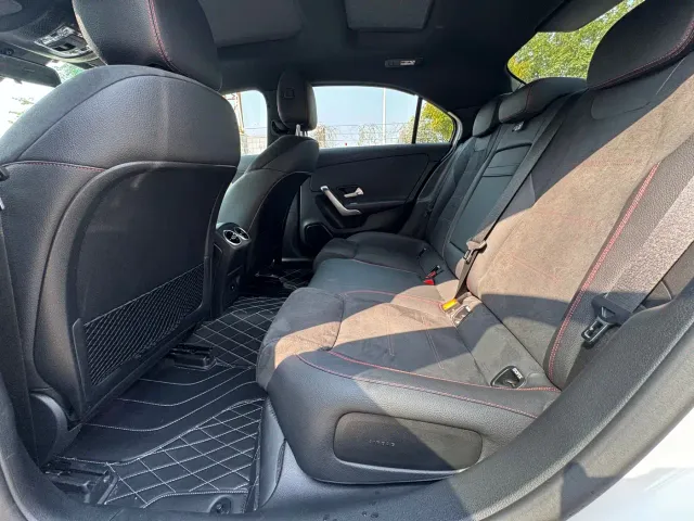 Mercedes-Benz A-Class — Фото автомобиля 12