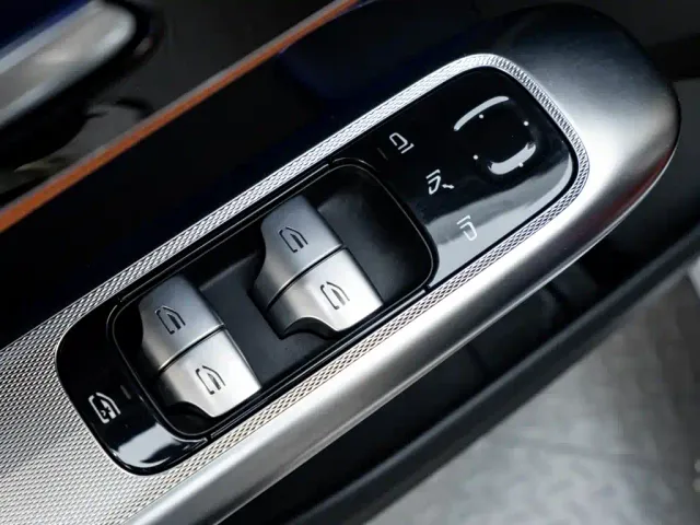 Mercedes-Benz GLC-Class — Фото автомобиля 23