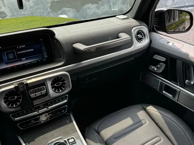 Mercedes-Benz G-Class — Фото автомобиля 20