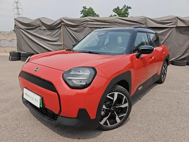 Фотография автомобиля — MINI Electric MINI ACEMAN