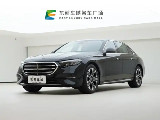 Фотография автомобиля — Mercedes-Benz E-Class