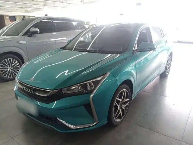 Фотография автомобиля — Dongfeng Yixuan