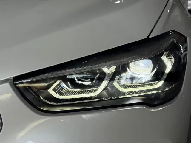 BMW X1 — Фото автомобиля 2