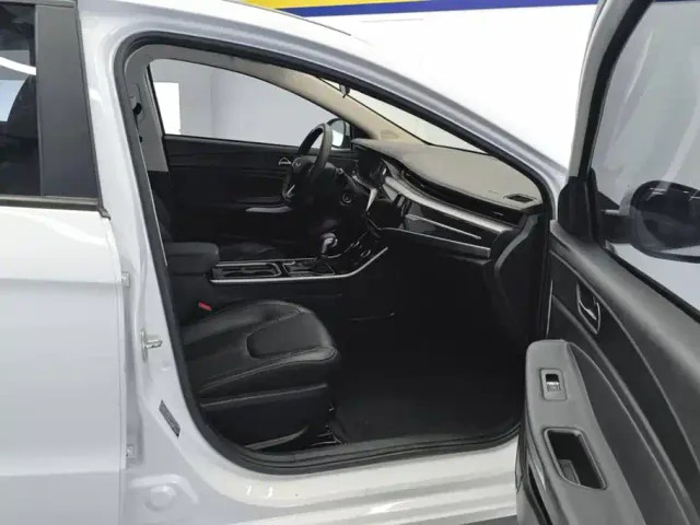 Chery Arrizo 5 — Фото автомобиля 8