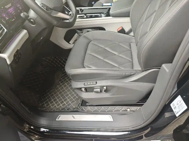 Volkswagen Teramont — Фото автомобиля 16