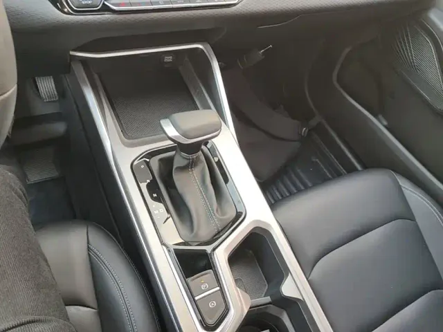 Geely Emgrand — Фото автомобиля 13