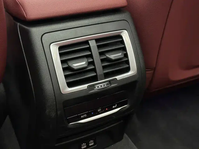 BMW BMW iX3 2024 Leading Edition — Фото автомобиля 21